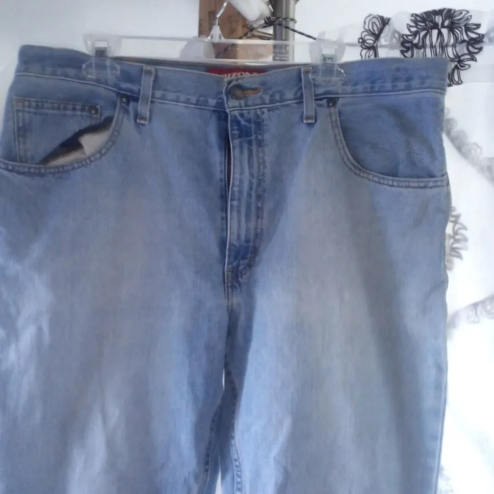Arizona boot cut jeans size 38x34 ( bag Y )